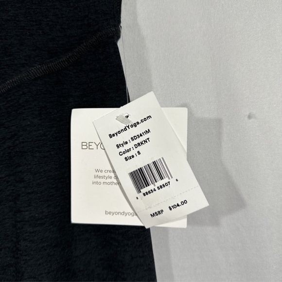 NWT Beyond Yoga [ Small ] Spacedye Love the Bump Capri Maternity Leggings Darkes - Picture 4 of 14